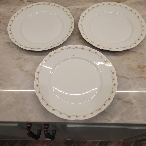 3 Vintage Porcelain Dinner Plates by Victoria Austria - Picture 1 of 1